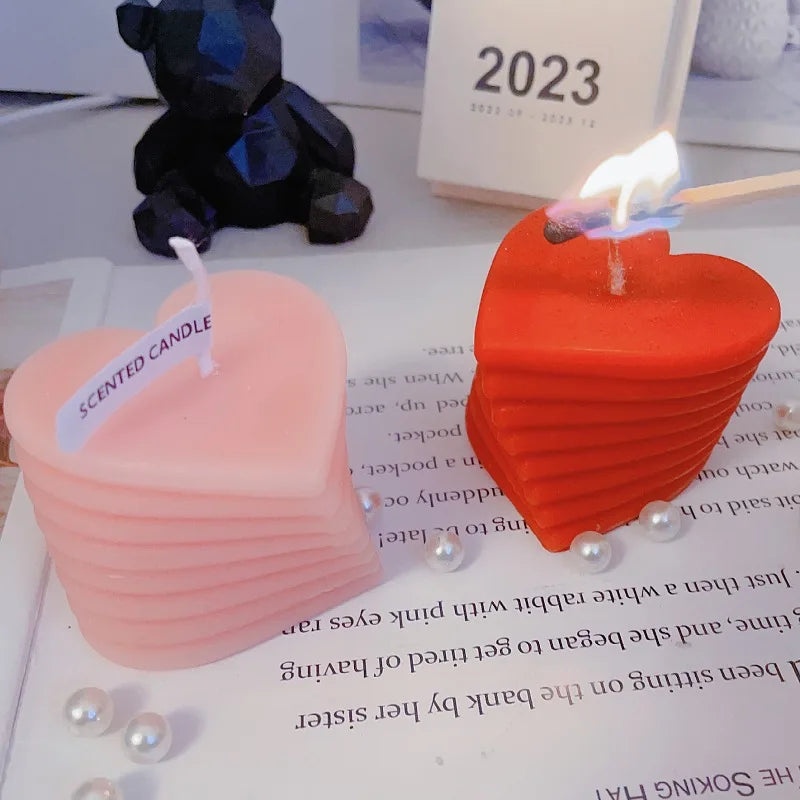 Y Valentine's Day Rotating Love Scented Candle Heart-shaped Aromatherapy Candles for Girlfriend Wife Mother Party Home Decor